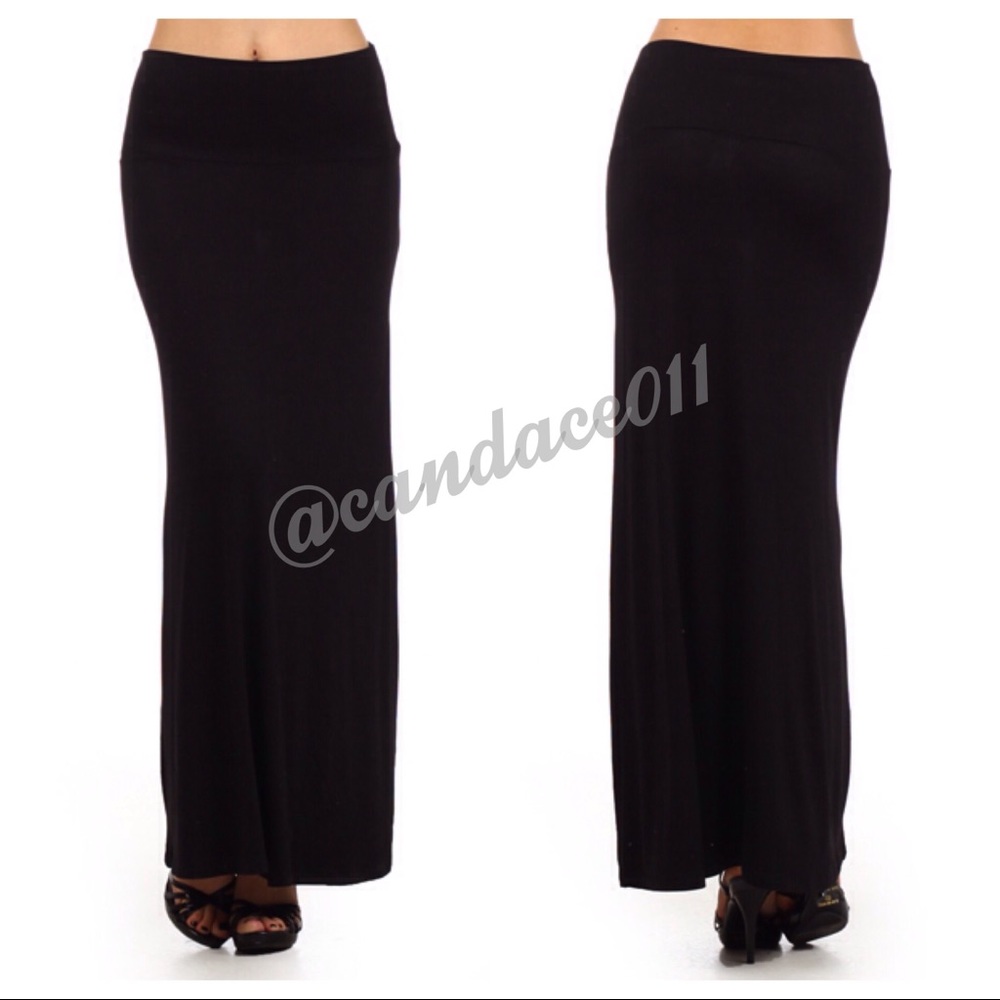 Black Maxi Skirt (S)